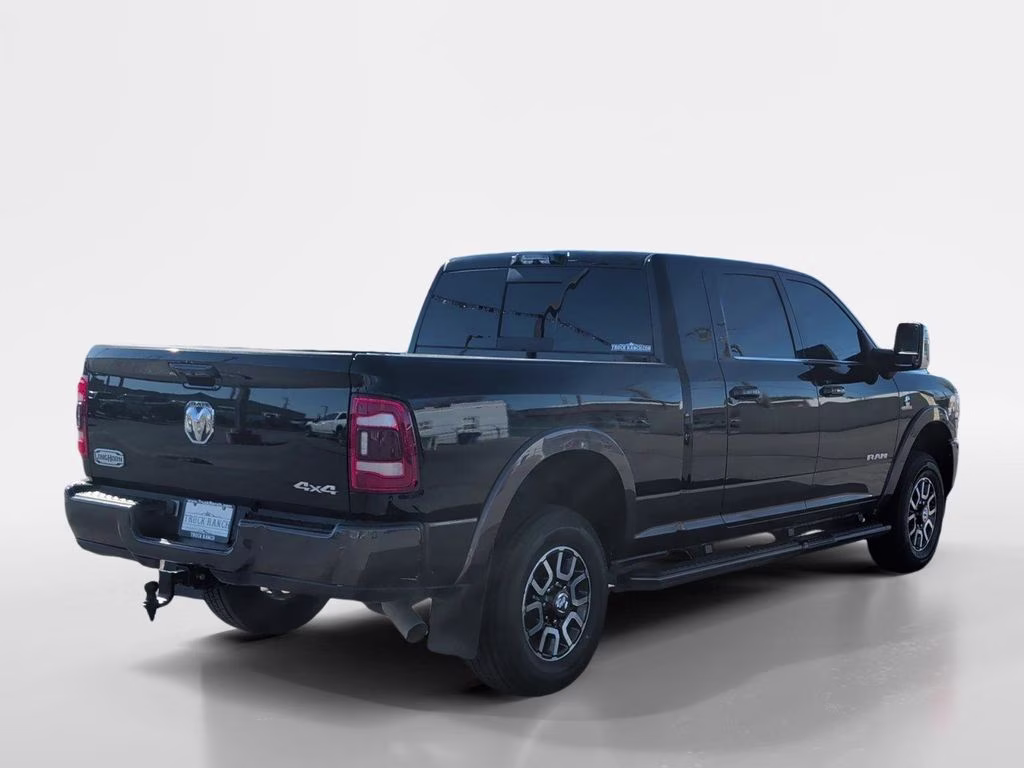 2024 Diamond Black Crystal Pearlcoat Ram 3500 Limited Longhorn 4X4 Truck