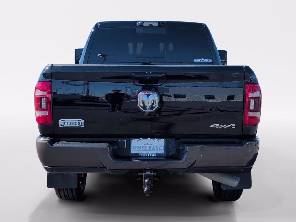 2024 Diamond Black Crystal Pearlcoat Ram 3500 Limited Longhorn 4X4 Truck