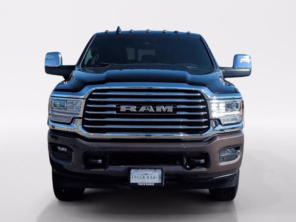 2024 Diamond Black Crystal Pearlcoat Ram 3500 Limited Longhorn 4X4 Truck