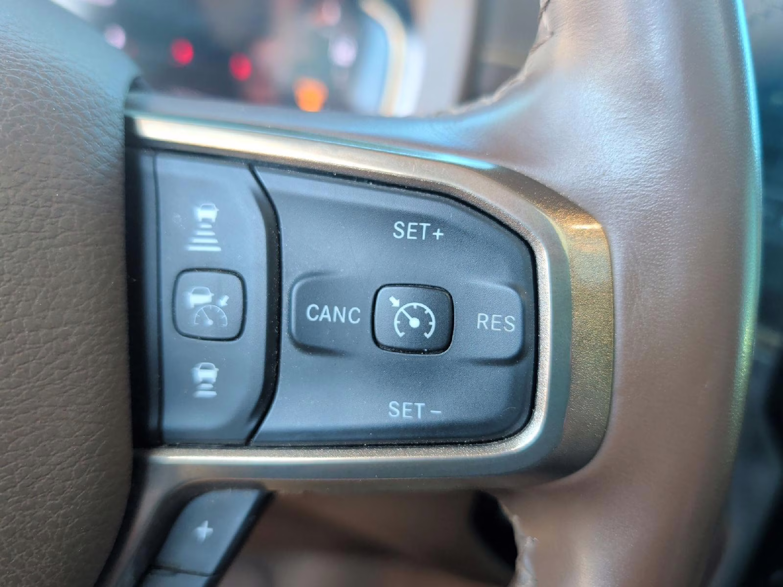 2024 Diamond Black Crystal Pearlcoat Ram 3500 Longhorn 4X4 Truck