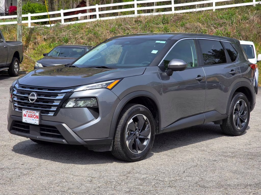 2024 Gun Metallic Nissan Rogue SV AWD SUV