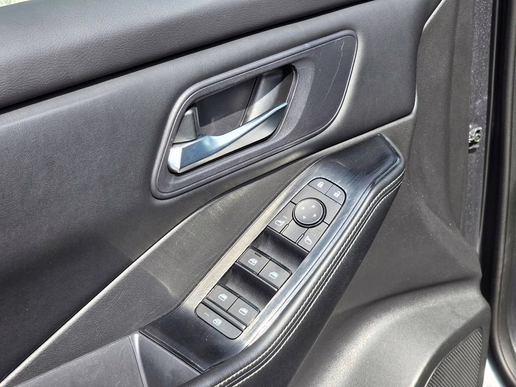 2024 Gun Metallic Nissan Rogue SV AWD SUV