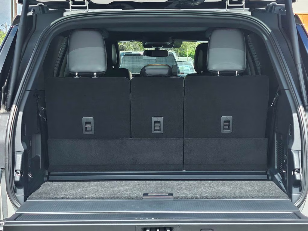 2026 Star White Metallic Tri-Coat Ford Expedition Tremor 4X4 SUV