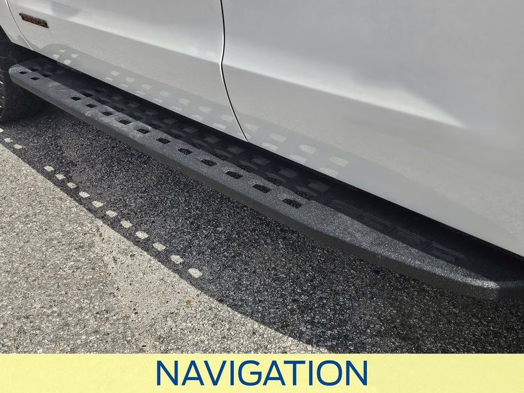 2026 Star White Metallic Tri-Coat Ford Expedition Tremor 4X4 SUV