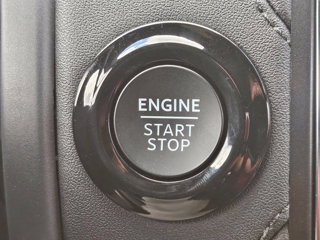 2026 Star White Metallic Tri-Coat Ford Expedition Tremor 4X4 SUV