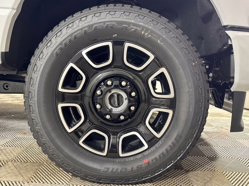 2026 Avalanche Ford Super Duty F-250 SRW Platinum 4X4 Truck