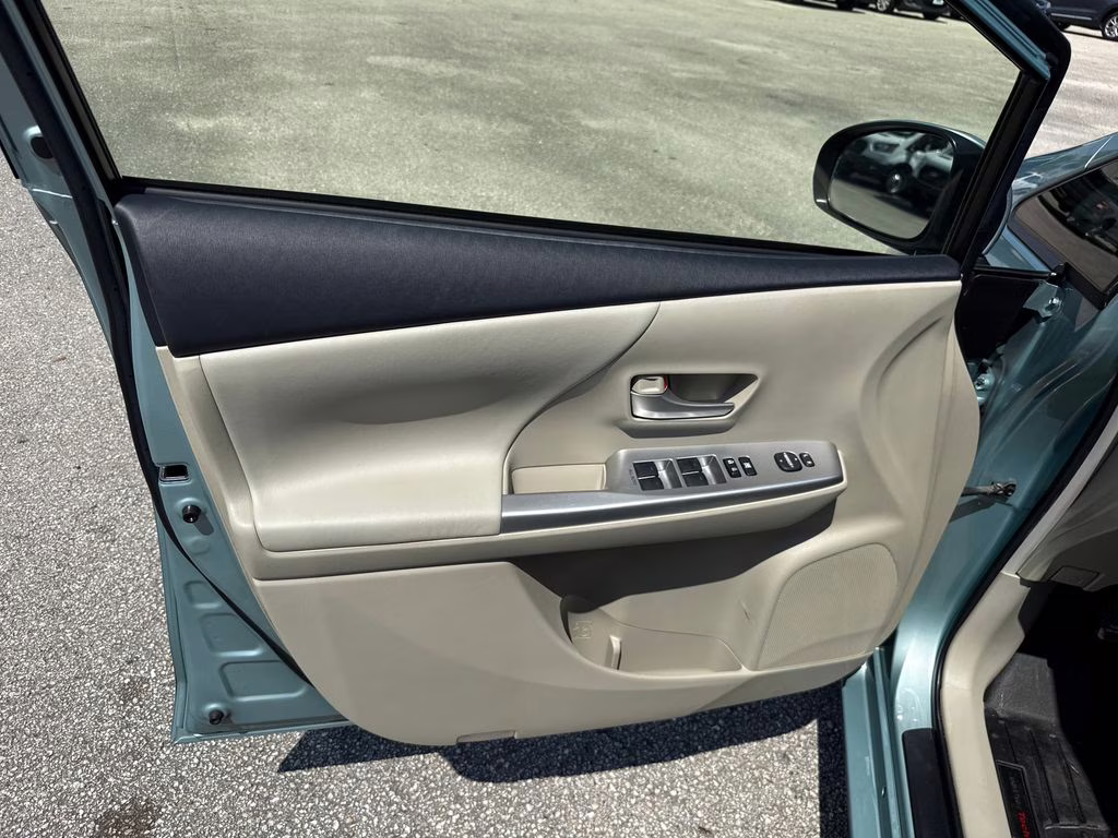 2013 Sea Glass Pearl Toyota Prius v Five FWD Crossover