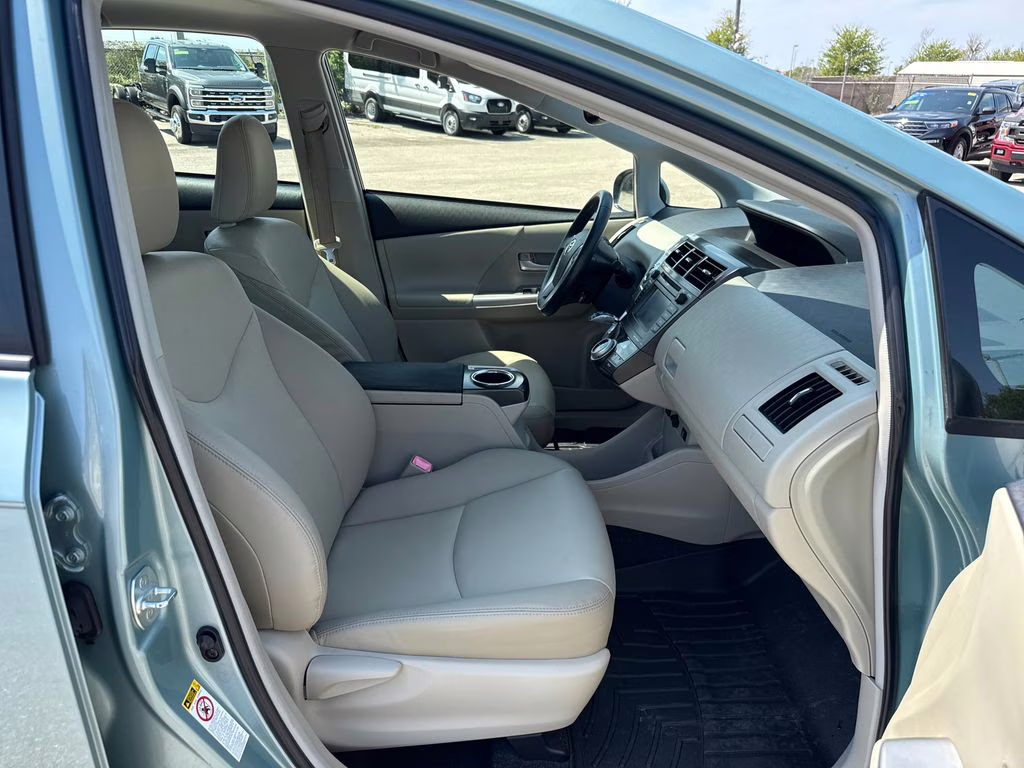 2013 Sea Glass Pearl Toyota Prius v Five FWD Crossover