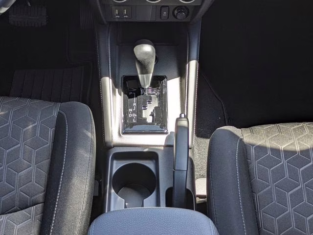 2026 Labrador Black Pearl Mitsubishi Outlander Sport 2.0 ES 4X4 SUV