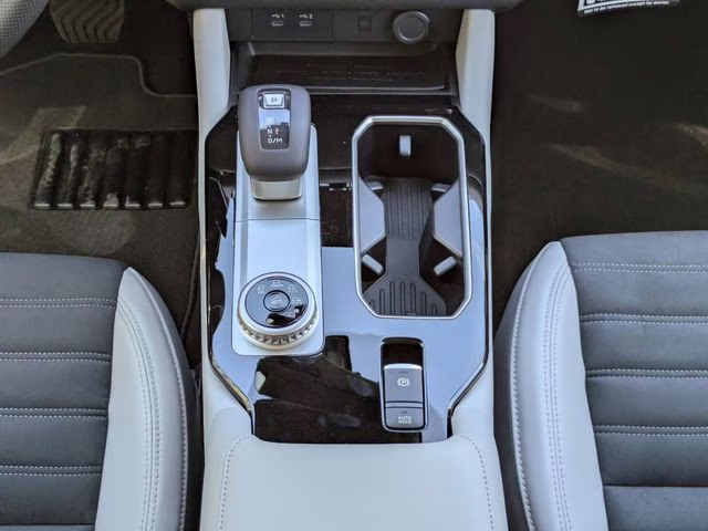 2026 Cosmic Blue Metallic Mitsubishi Outlander SE FWD SUV