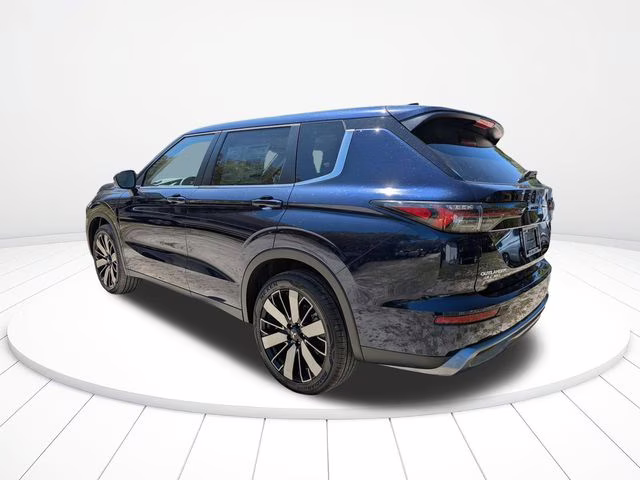 2026 Cosmic Blue Metallic Mitsubishi Outlander SE FWD SUV