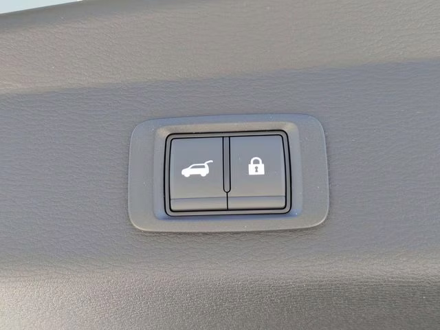 2026 E85/33j Mitsubishi Outlander SE FWD SUV