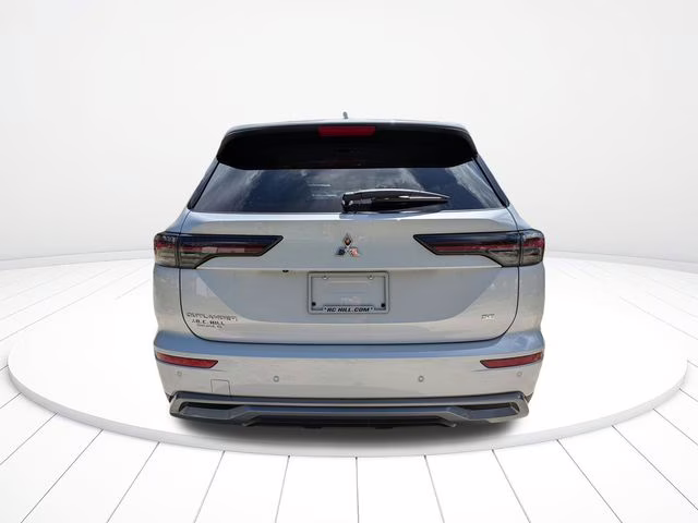 2026 E85/33j Mitsubishi Outlander SE FWD SUV