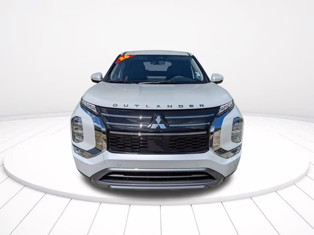 2026 E85/33j Mitsubishi Outlander SE FWD SUV