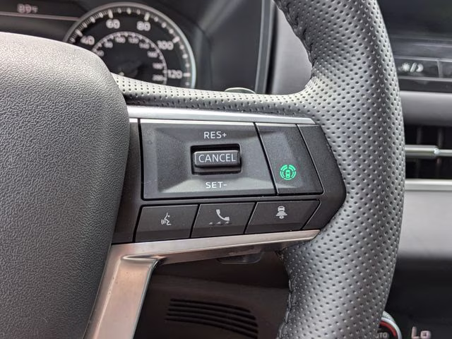 2026 White Diamond Mitsubishi Outlander SE FWD SUV