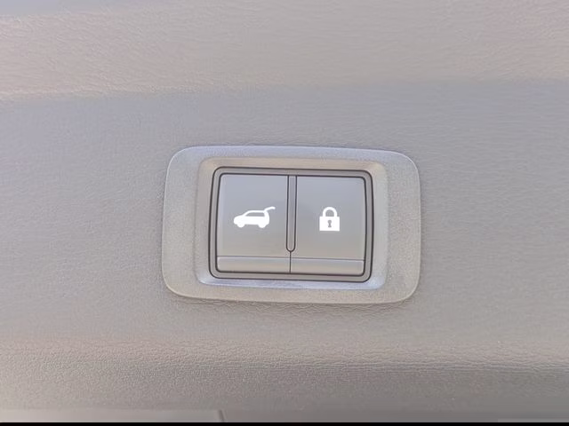 2026 White Diamond Mitsubishi Outlander SE FWD SUV