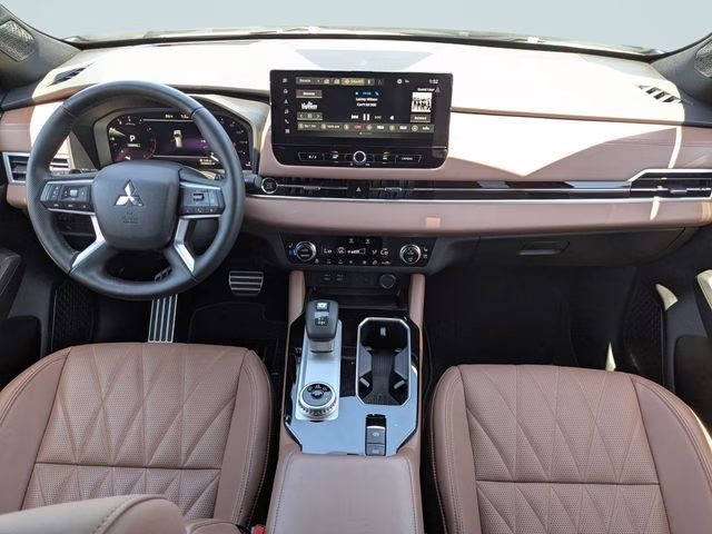 2025 Moonstone Gray Metallic/Black Roof Mitsubishi Outlander SEL FWD SUV