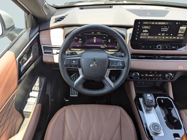 2025 Moonstone Gray Metallic/Black Roof Mitsubishi Outlander SEL FWD SUV