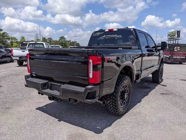 2025 Agate Black Metallic Ford Super Duty F-350 SRW Platinum 4X4 Truck