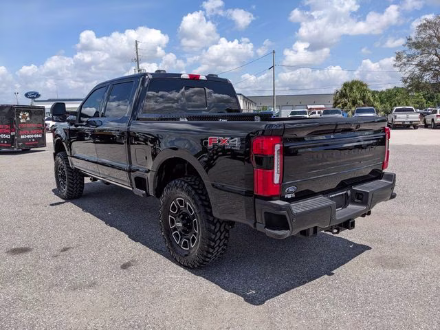 2025 Agate Black Metallic Ford Super Duty F-350 SRW Platinum 4X4 Truck