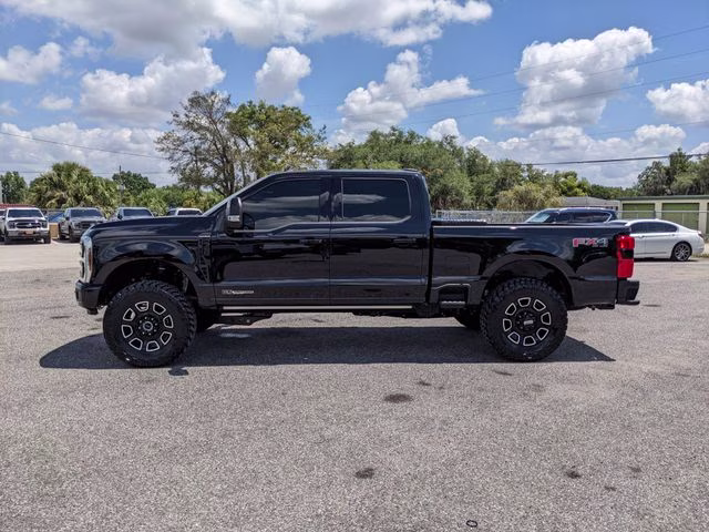 2025 Agate Black Metallic Ford Super Duty F-350 SRW Platinum 4X4 Truck