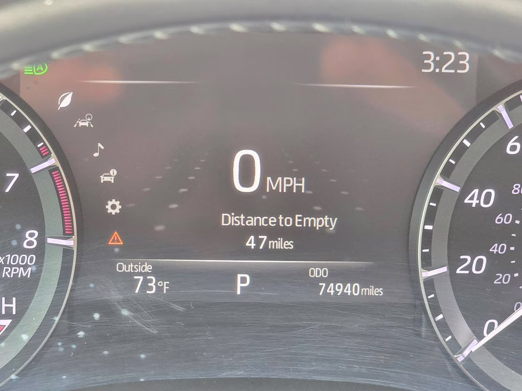 2021 Midnight Black Metallic Toyota Highlander XLE AWD SUV