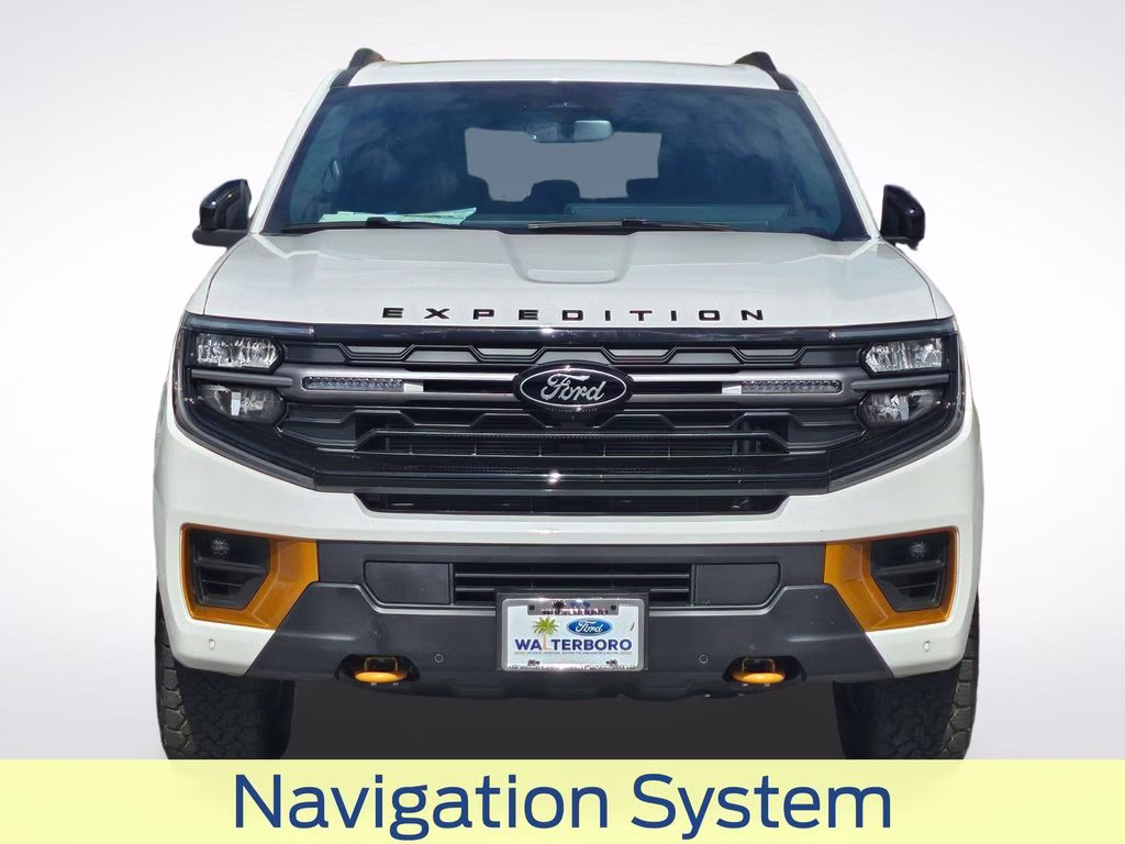2026 Star White Metallic Tri-Coat Ford Expedition Tremor 4X4 SUV