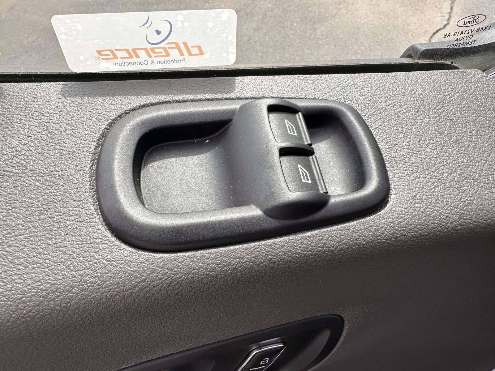 2024 Oxford White Ford Transit Cargo Van T-250 130 Low Rf 9070 GVWR RWD RWD Van