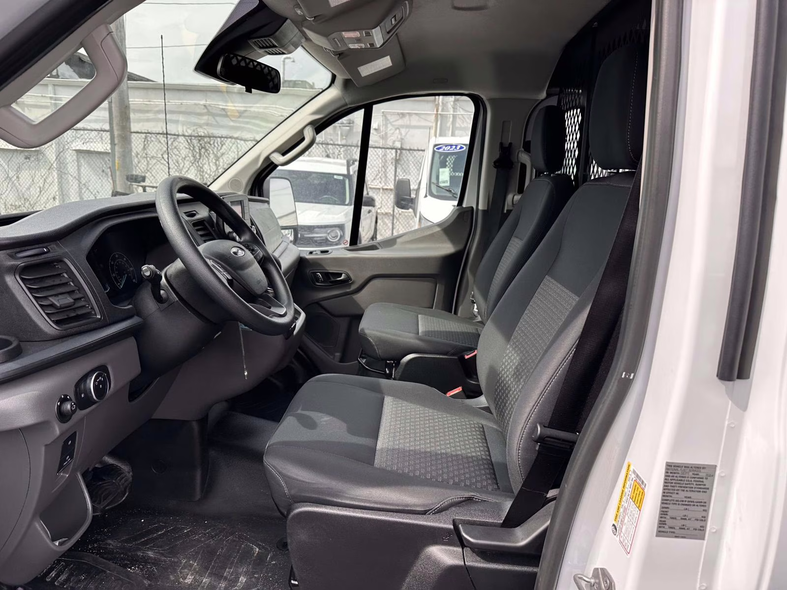 2024 Oxford White Ford Transit Cargo Van T-250 130 Low Rf 9070 GVWR RWD RWD Van