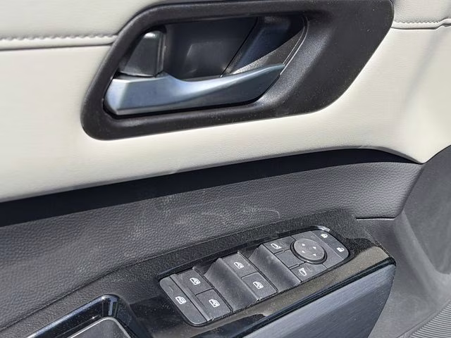 2026 Gun Metallic Nissan Pathfinder SL 4X4 SUV