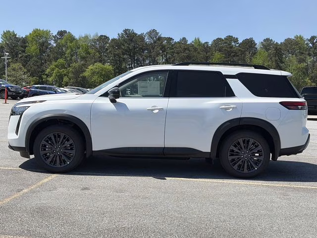 2026 Everest White Pearl Tricoat Nissan Pathfinder SL 4X4 SUV