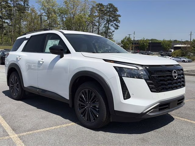 2026 Everest White Pearl Tricoat Nissan Pathfinder SL 4X4 SUV