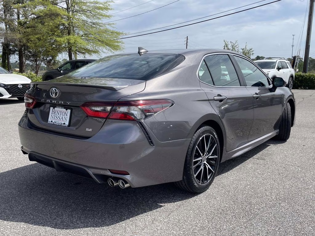 2024 Predawn Gray Mica Toyota Camry SE FWD Sedan
