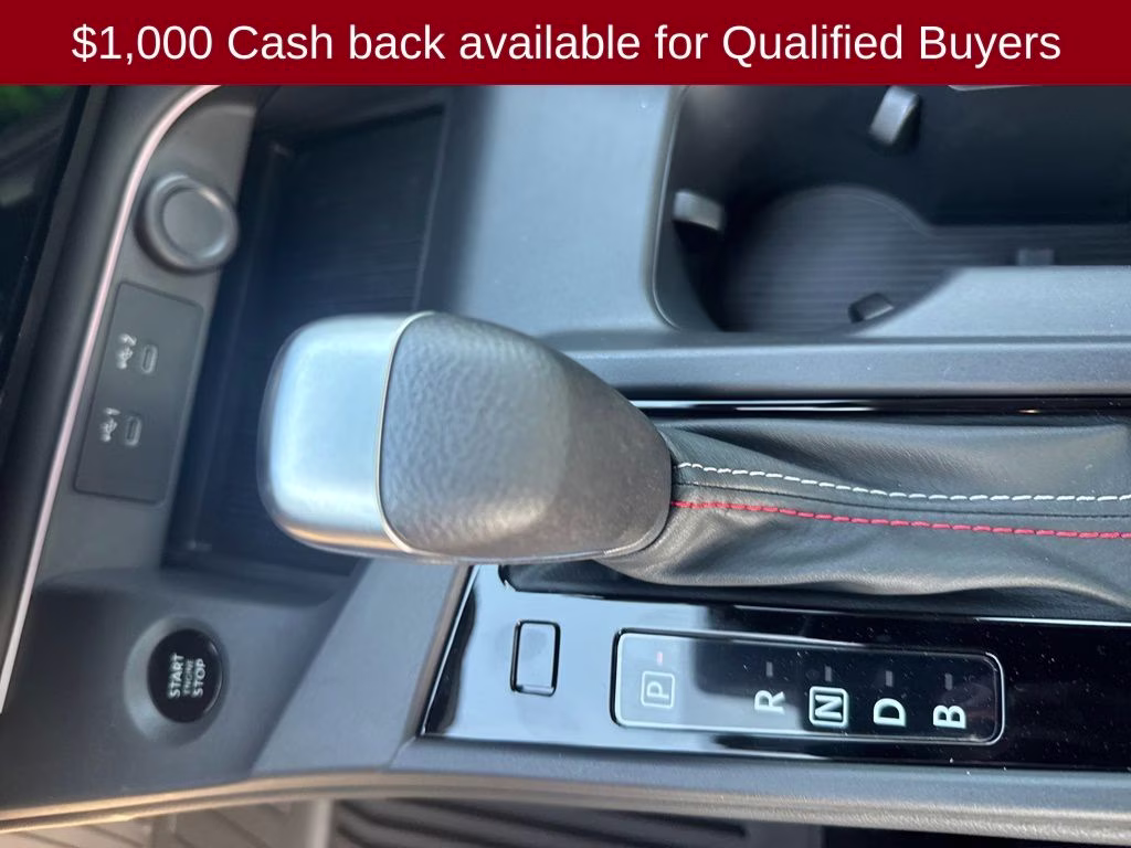 2026 Aspen White/Super Black Nissan Sentra SR FWD Sedan