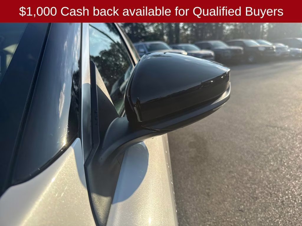 2026 Aspen White/Super Black Nissan Sentra SR FWD Sedan