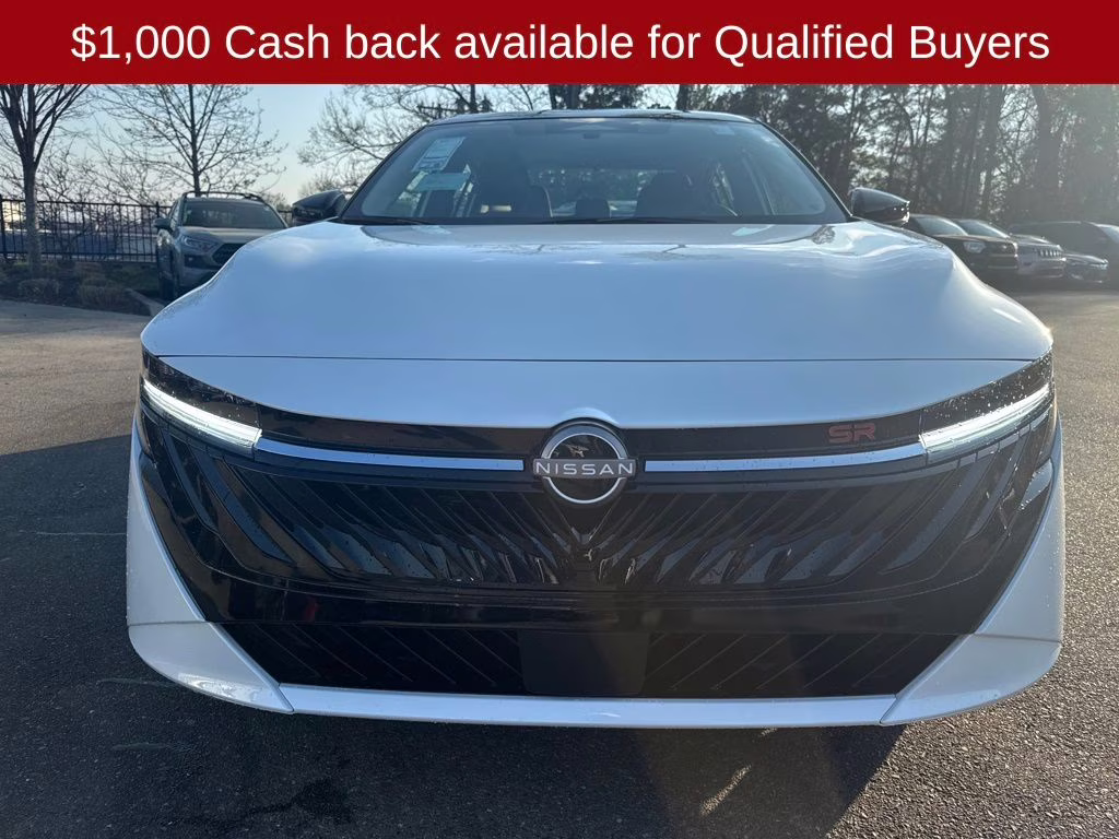 2026 Aspen White/Super Black Nissan Sentra SR FWD Sedan