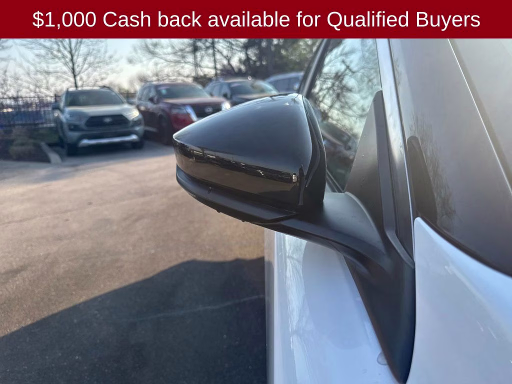 2026 Aspen White/Super Black Nissan Sentra SR FWD Sedan