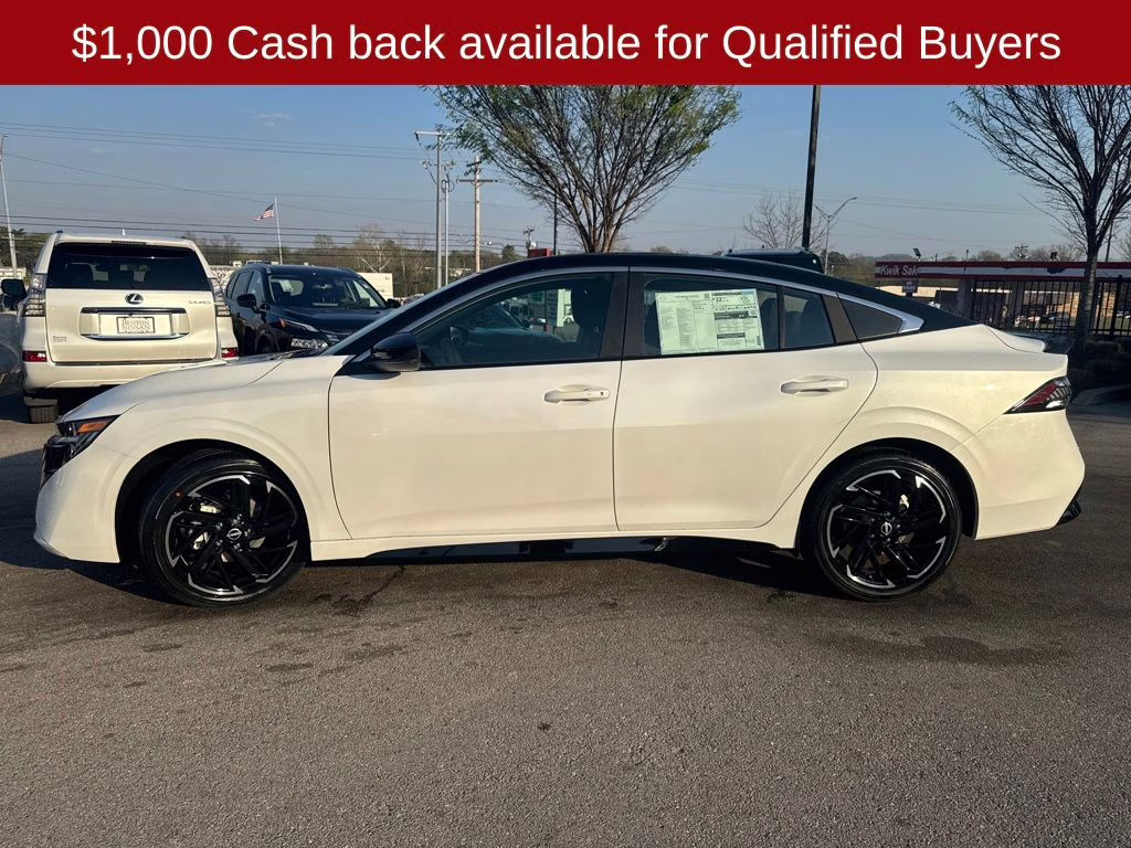 2026 Aspen White/Super Black Nissan Sentra SR FWD Sedan