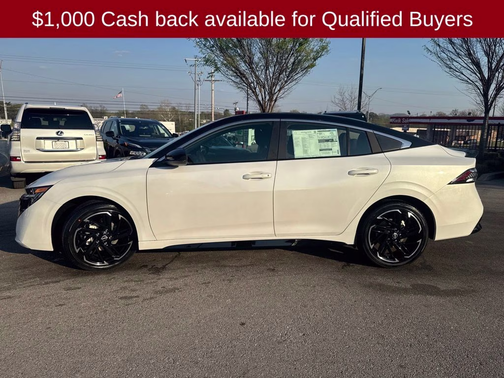 2026 Aspen White/Super Black Nissan Sentra SR FWD Sedan