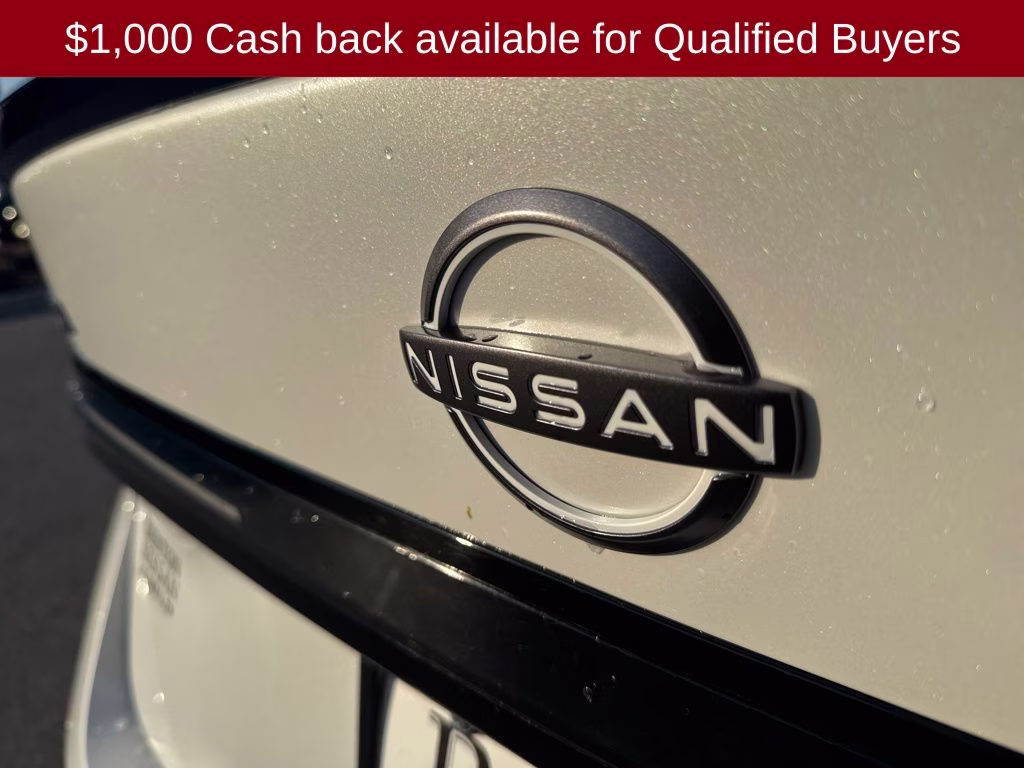 2026 Aspen White/Super Black Nissan Sentra SR FWD Sedan