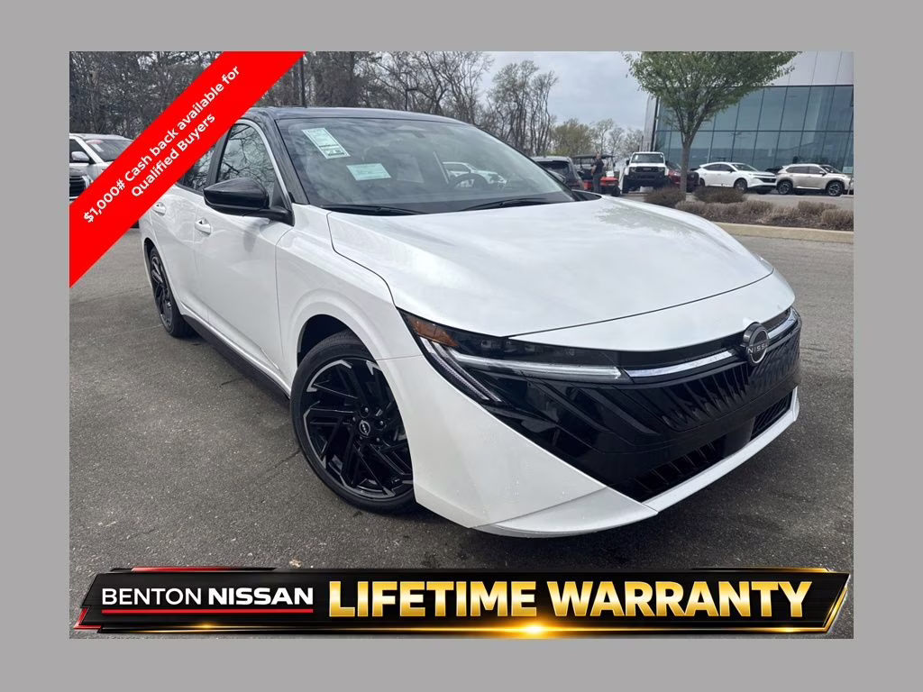 2026 Aspen White/Super Black Nissan Sentra SR FWD Sedan