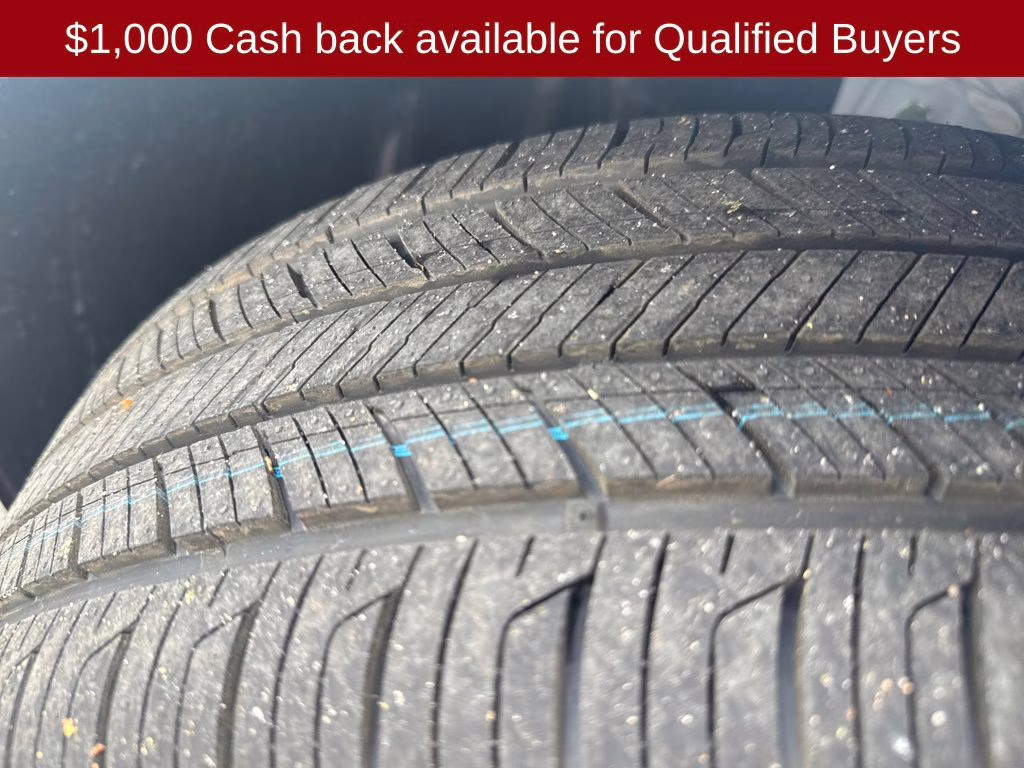 2026 Aspen White/Super Black Nissan Sentra SR FWD Sedan