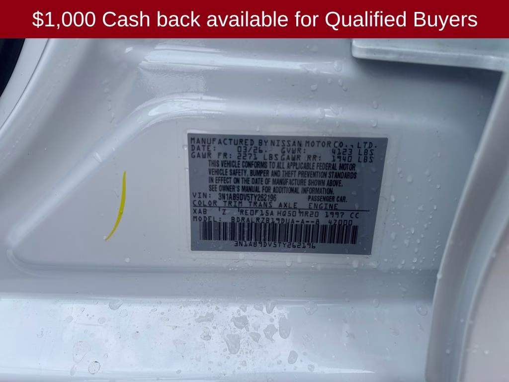 2026 Aspen White/Super Black Nissan Sentra SR FWD Sedan