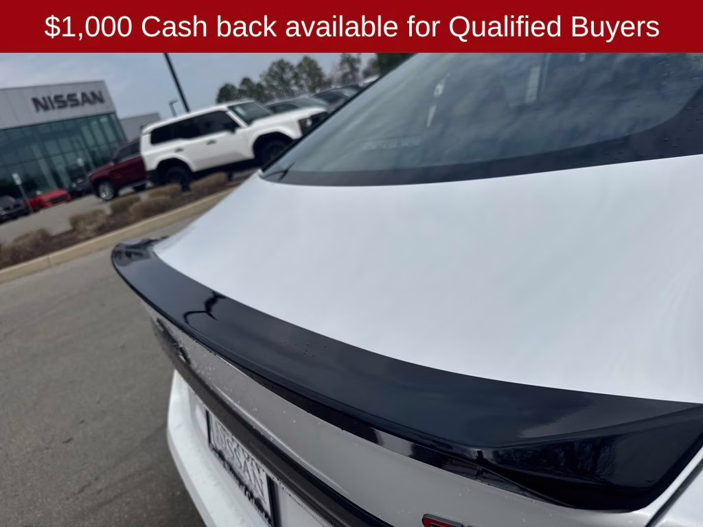 2026 Aspen White/Super Black Nissan Sentra SR FWD Sedan