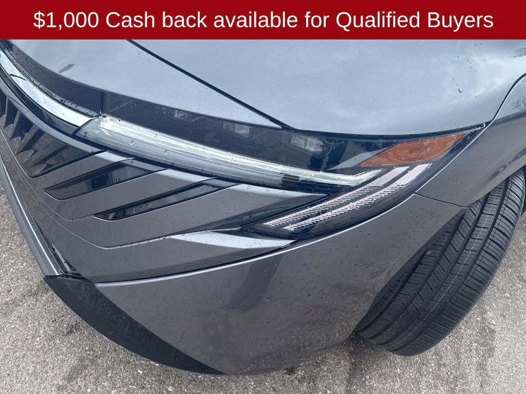 2026 Gun Metallic Nissan Sentra SL FWD Sedan