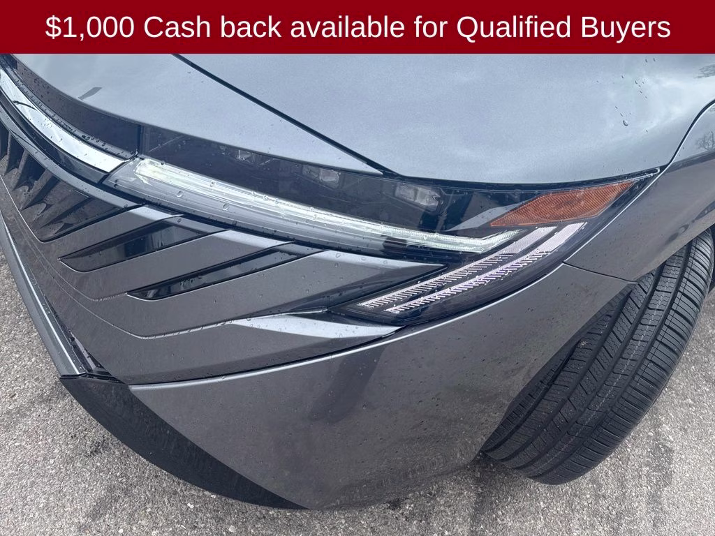 2026 Gun Metallic Nissan Sentra SL FWD Sedan