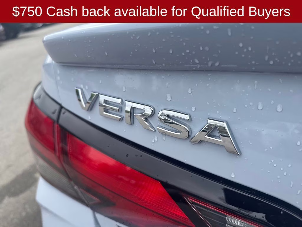 2025 Gray Sky Pearl Nissan Versa 1.6 SR FWD Sedan