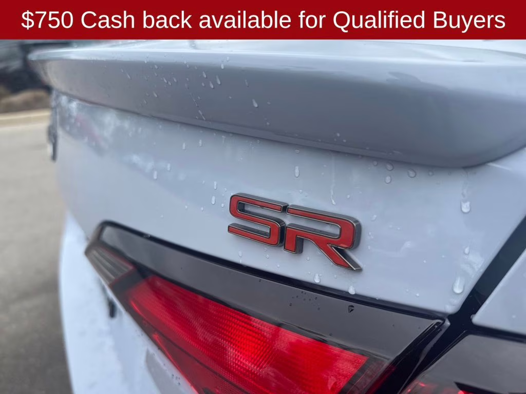 2025 Gray Sky Pearl Nissan Versa 1.6 SR FWD Sedan