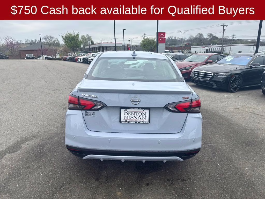 2025 Gray Sky Pearl Nissan Versa 1.6 SR FWD Sedan