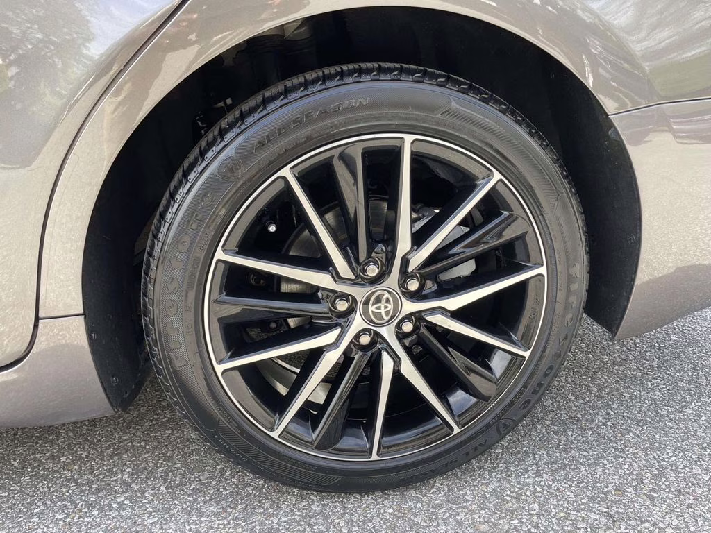 2024 Predawn Gray Mica Toyota Camry SE FWD Sedan